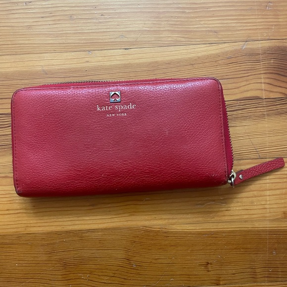 Red Kate Spade wristlet - Picture 1 of 3